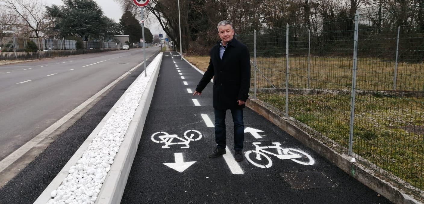 Immagine per In bici da Savogna in sicurezza, conclusa la prima pista ciclabile
